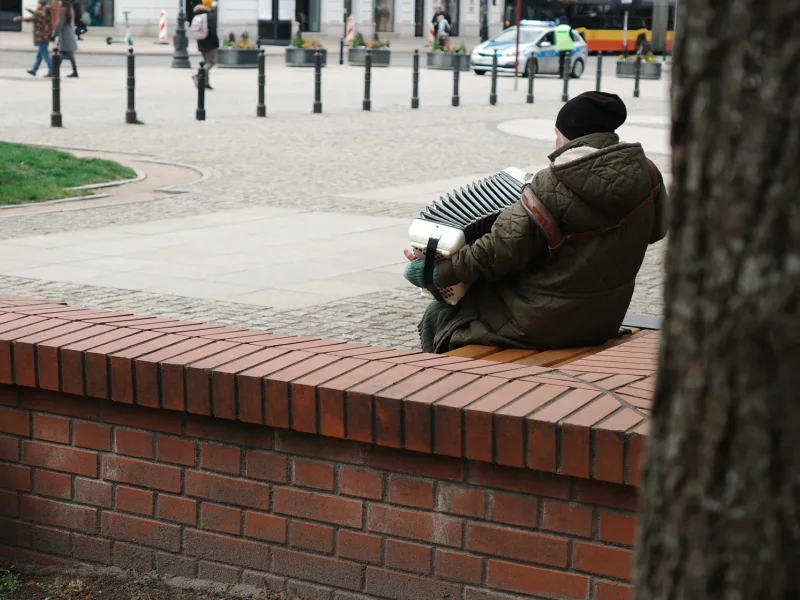 Warsaw, April 25