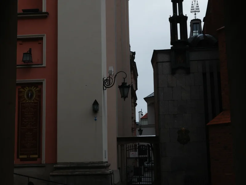 Warsaw, April 25