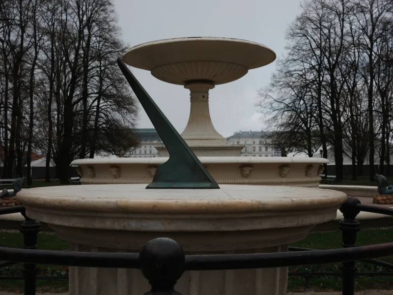 Warsaw, April 25